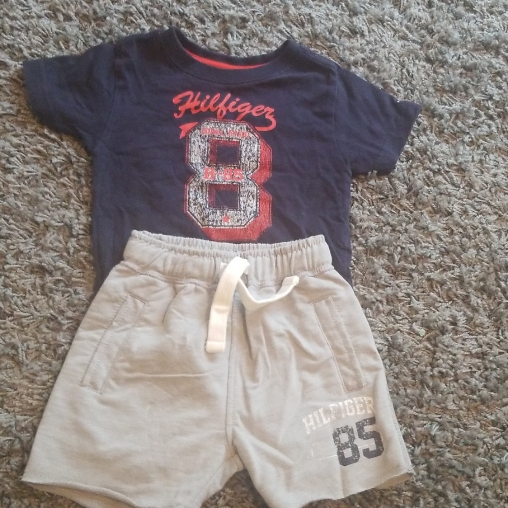 Tommy Hilfiger short set